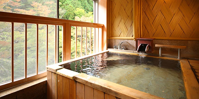 貸切風呂　木造風呂「文殊」